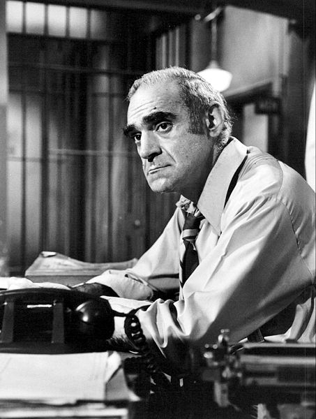 Abe_Vigoda_Fish_Barney_Miller_1977