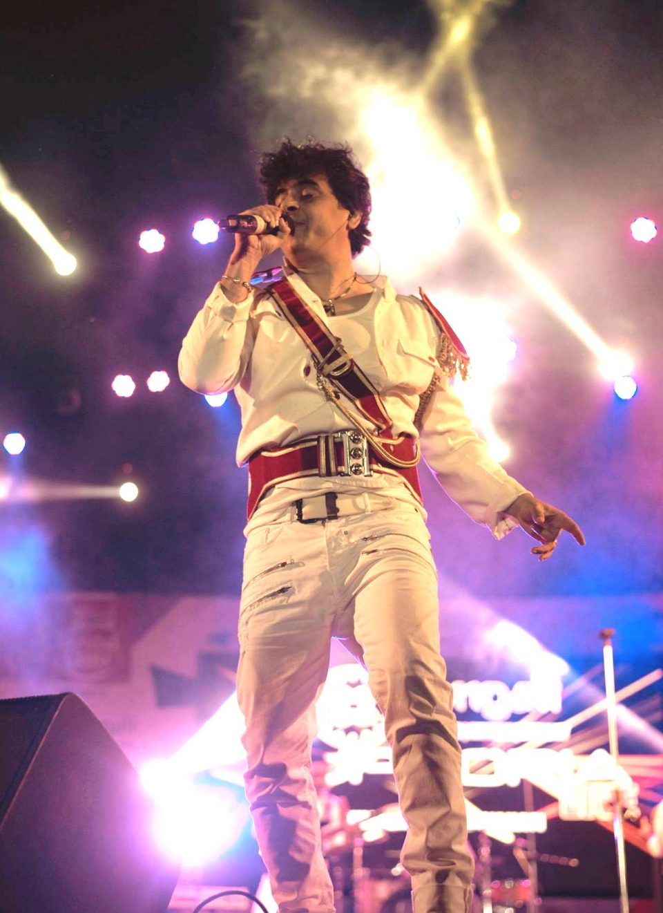 Euphoria frontman Palash Sen performs at Rongali. Courtesy of Rongali Festival/Photocraft Studio