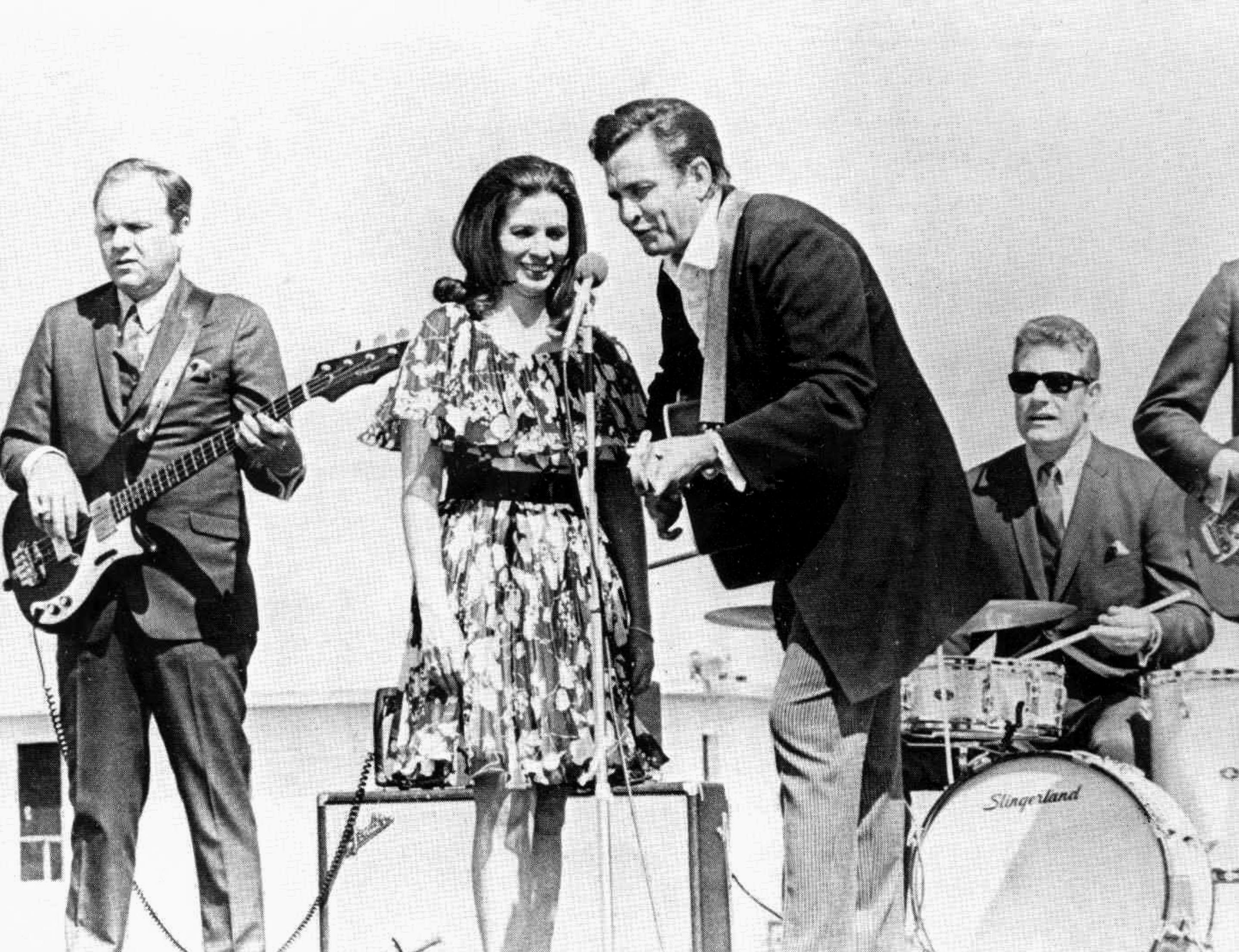 June and Johnny Cash performing for inmates, 1969. Photo: Alamy Stock Photo