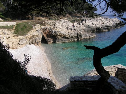 Dimensions takes place between a beach and an abandoned fortress in Pula, Croatia. Photo: Orlovic/Wikimedia Commons/Public Domain