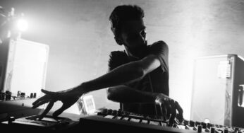 Aqua Dominatrix: Keeping the Faith