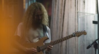 Guthrie Govan Announces Guitar Clinics and Solo Tour in February