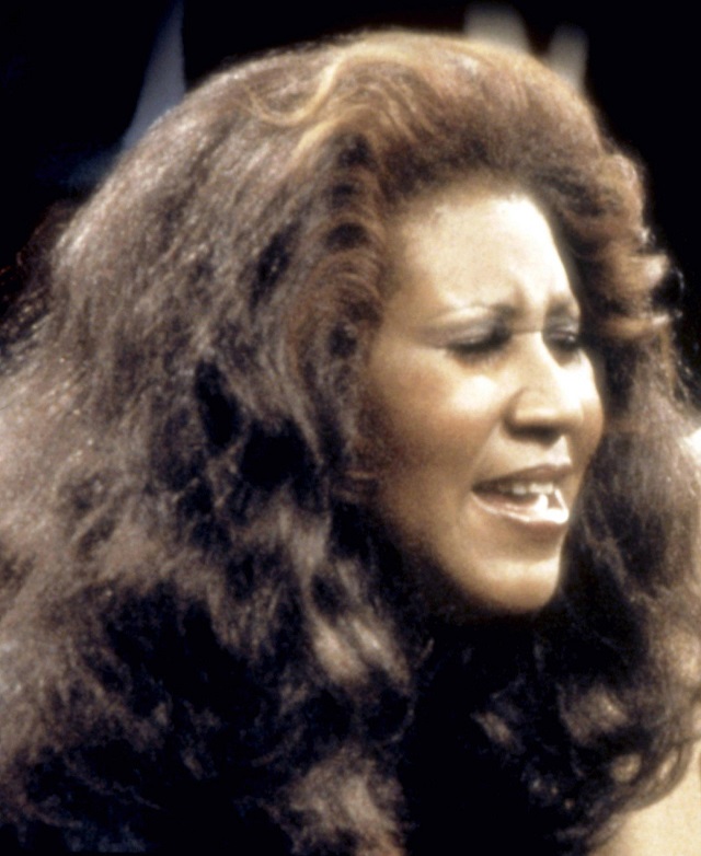 Aretha Franklin dies at 76, transformed American music