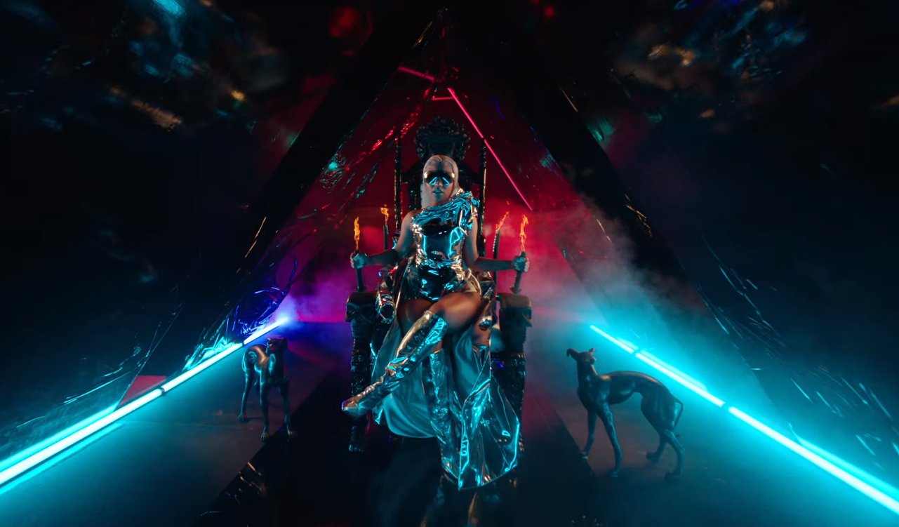 Watch Nicki Minaj Take the Throne in ‘Hard White’ Video