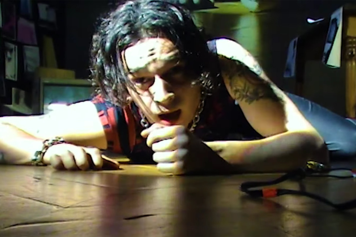 Watch the 1975’s Immersive ‘Frail State of Mind’ Video