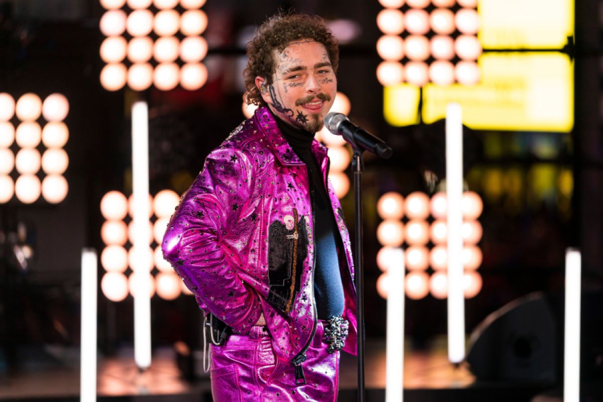 Post Malone Tapped to Play Super Bowl Party in Miami