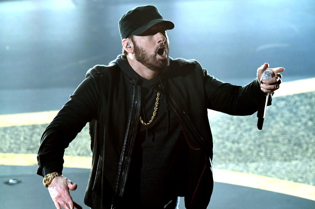 Eminem Makes Surprise Appearance at 2020 Oscars With ‘Lose Yourself’