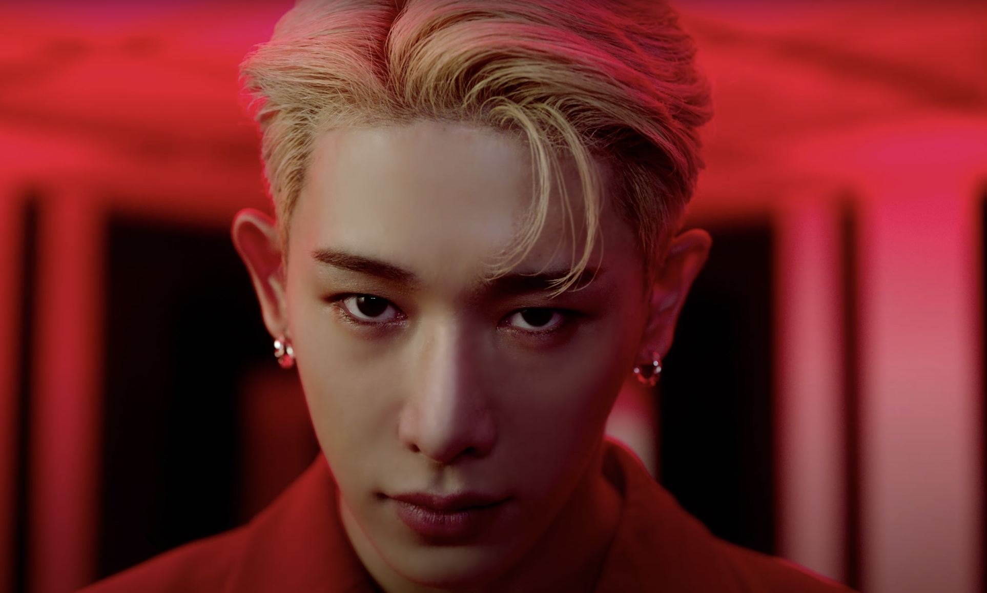 Wonho is Dangerous and Seductive in the Video For 'Open Mind'