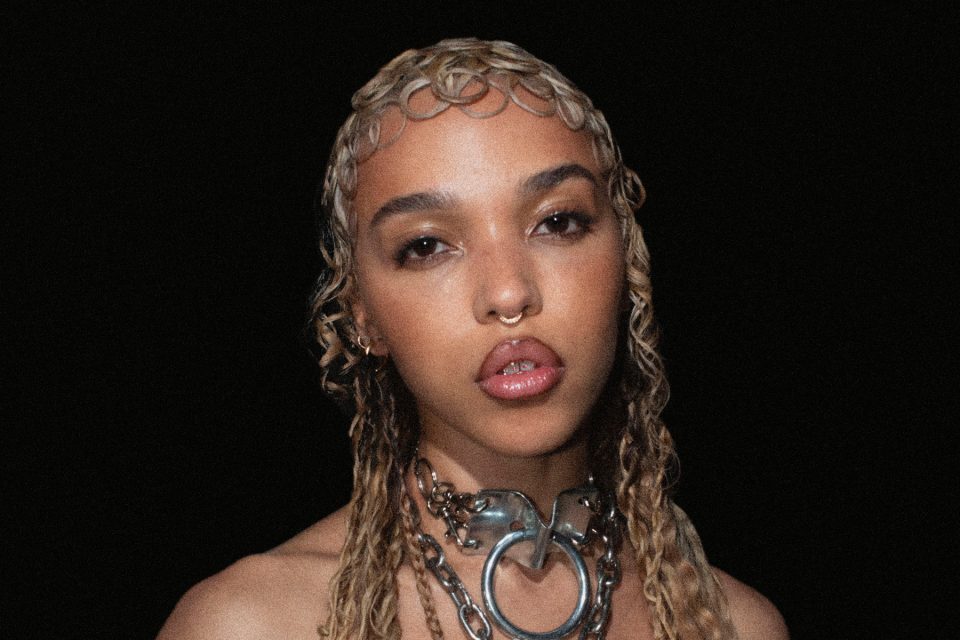 FKA Twigs Captures a Classic Vibe in New ‘Jealousy’ Video thumbnail