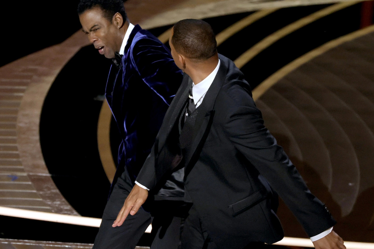 Will Smith slaps Chris Rock