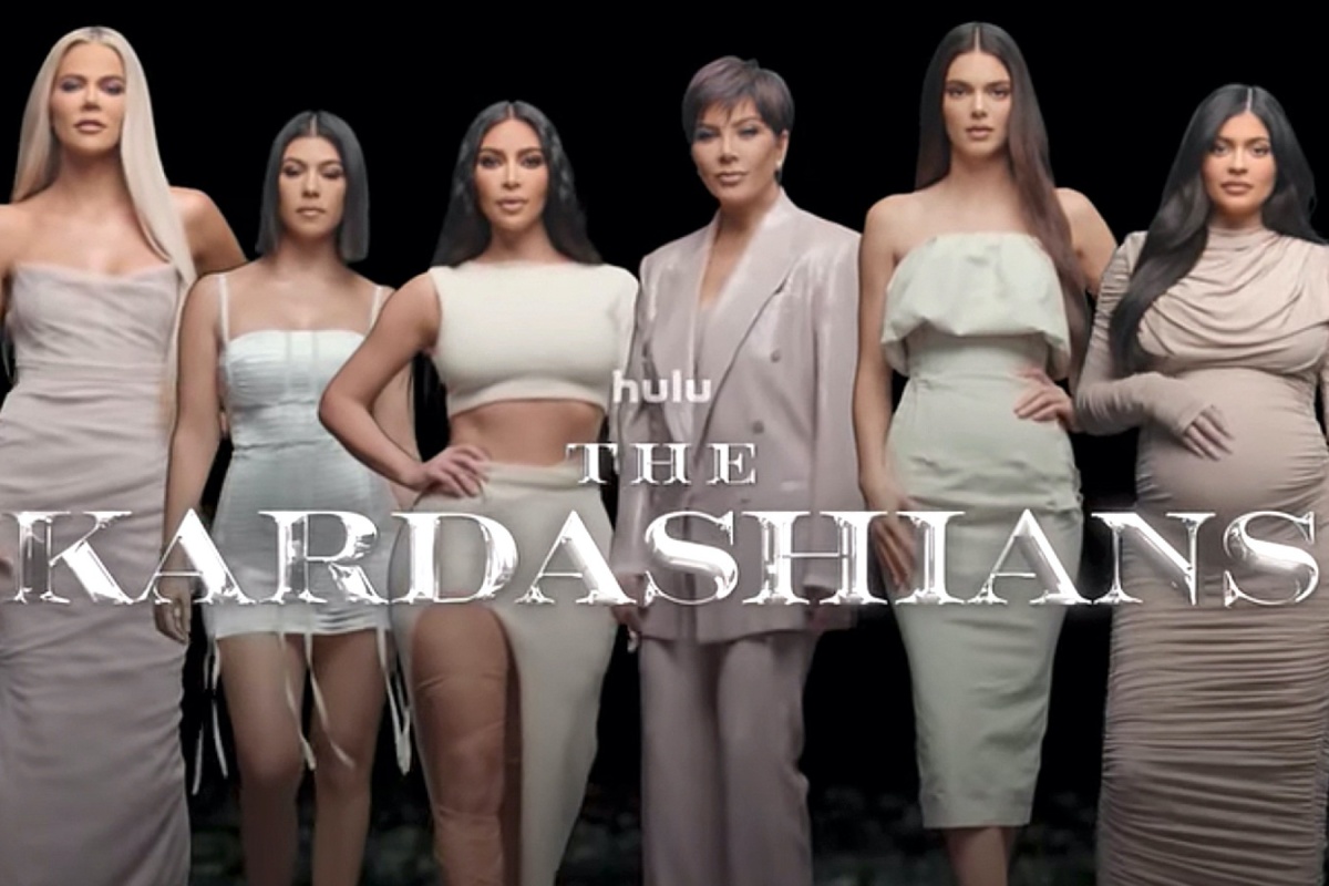 Kim Kardashian Celebrates ‘Transformations’ in ‘The Kardashians’ Trailer