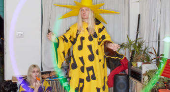 100 Gecs Stock Up on Alt-Rock Riffs and Snacks on New Song ‘Doritos and Fritos’