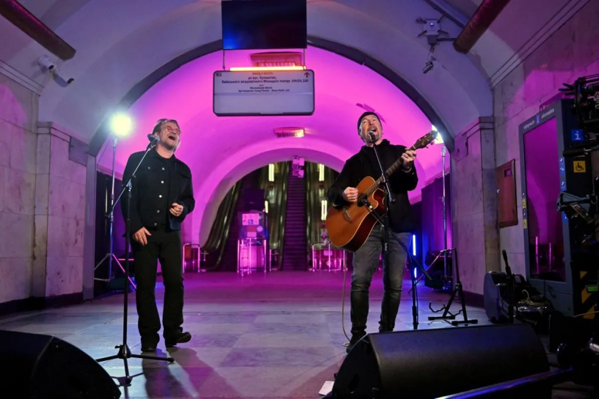 See U2’s Bono and the Edge Play Surprise Acoustic Set in Kyiv Bomb Shelter