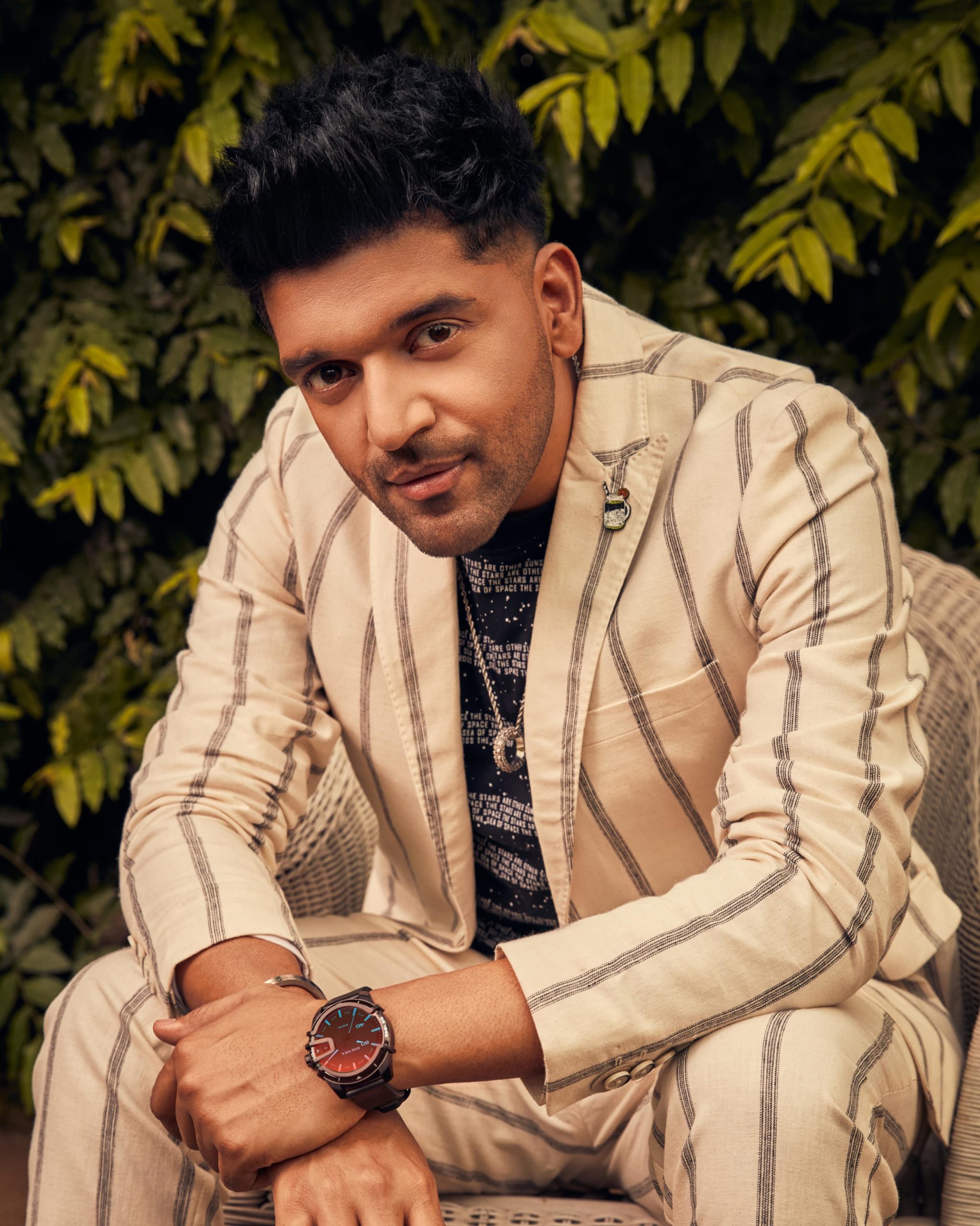 Shehnaaz Gill की बाहों में बाहें डाले नजर आए Guru Randhawa, दोनों को