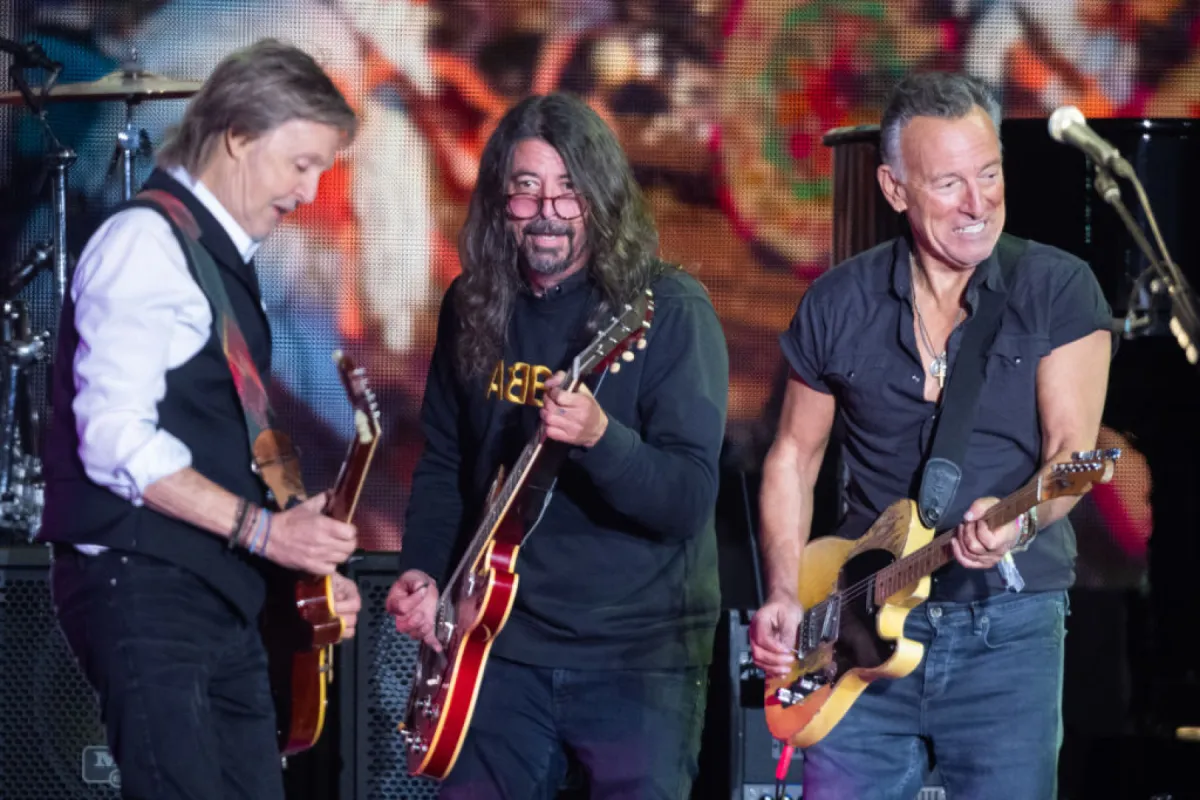 Watch Dave Grohl Join Paul McCartney for First Public Performance Since Taylor Hawkins’ Death