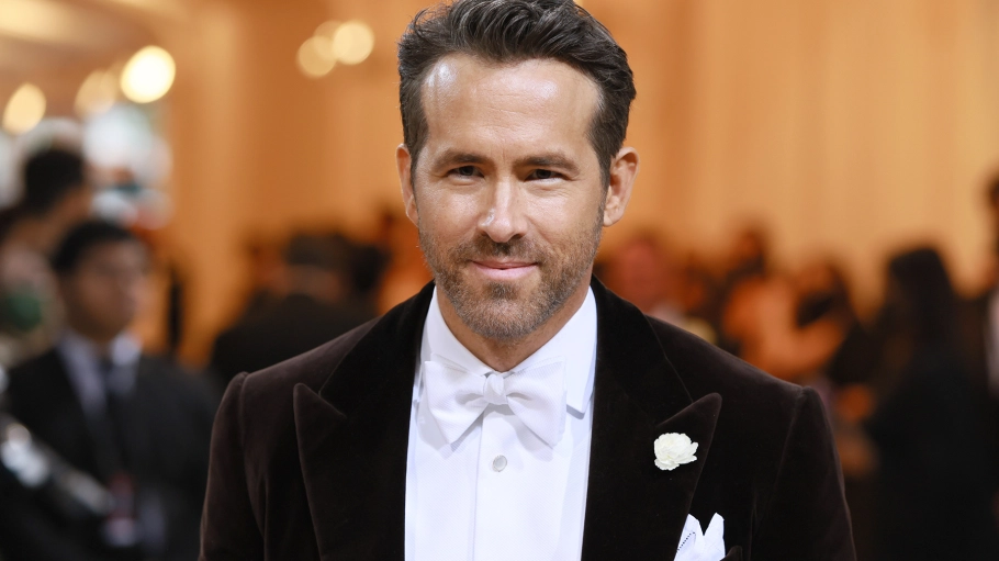 Ryan Reynolds Is ‘Bringin’ Back Christmas’ Cheesiness — We Mean Cheer! — on New ‘Spirited’ Single