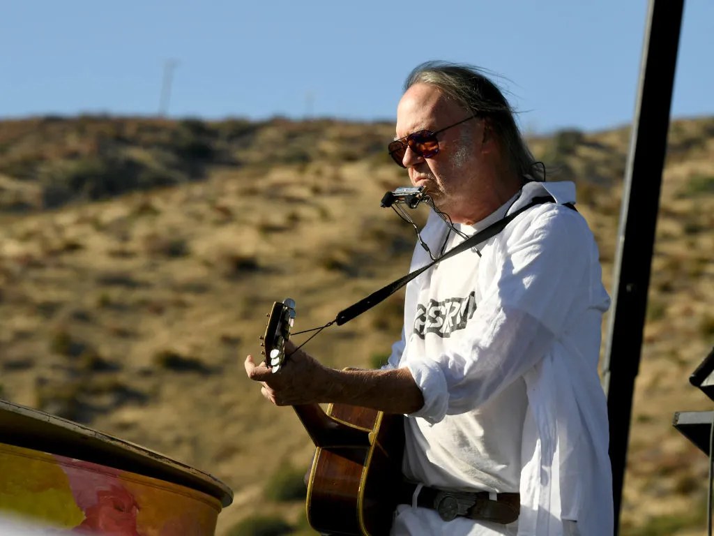 Watch Neil Young Play ‘Heart of Gold’ at First Live Performance in Nearly Four Years