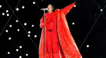 A Pregnant Rihanna Delivers Glitzy Super Bowl Halftime Show