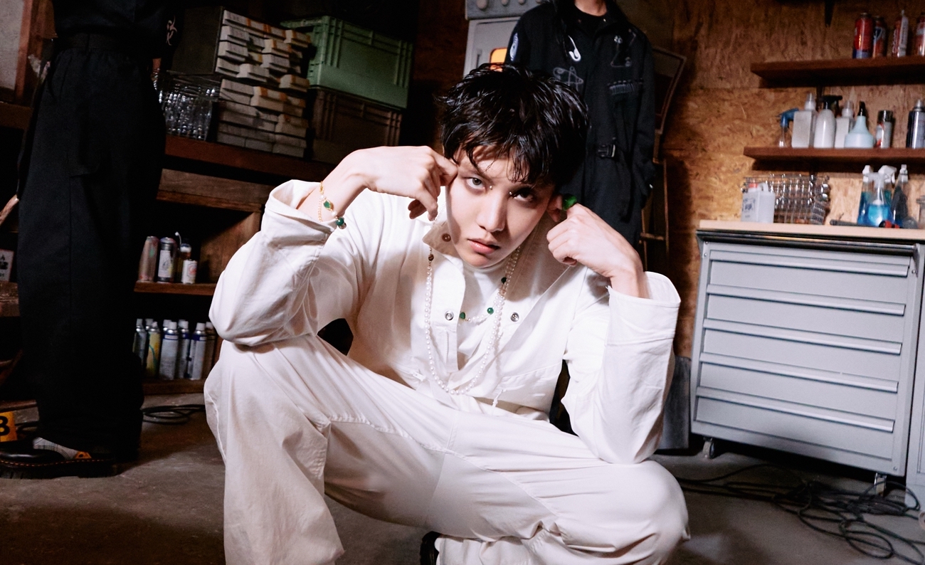 j-hope (BTS) - Solo Single 'on the street' (Teaser Photos) : r/kpop