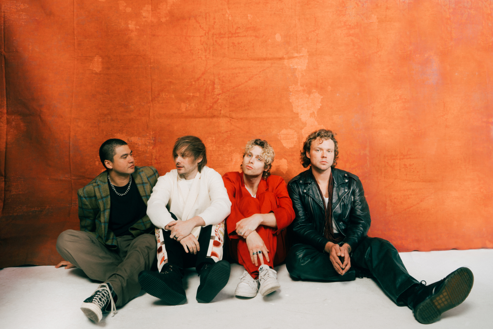 5 Seconds of Summer Continue Embracing ‘the Feeling of Falling Upward’ With Summer 2023 Tour