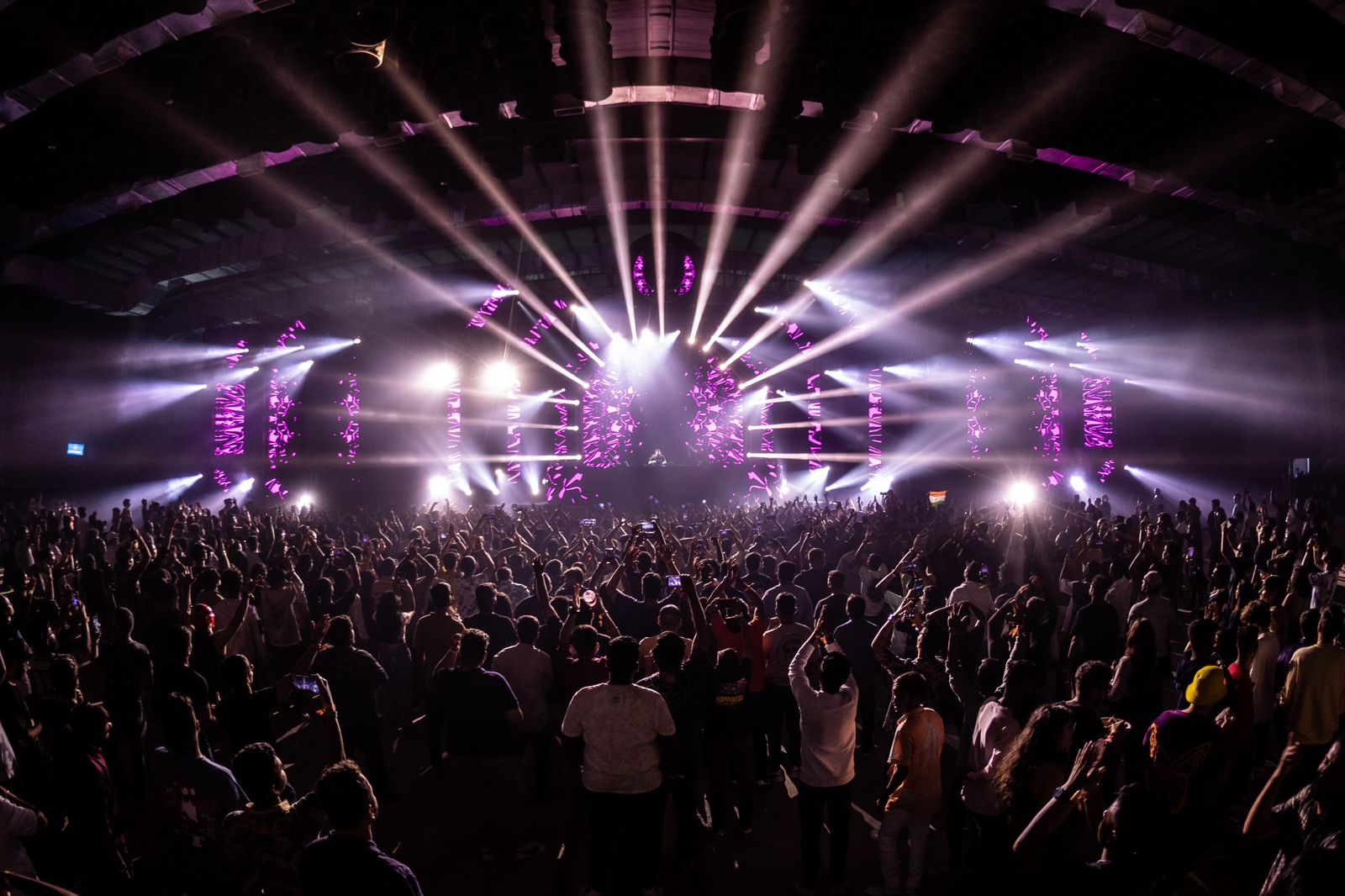 photos-road-to-ultra-mumbai-2023-brought-action-from-kshmr-afrojack