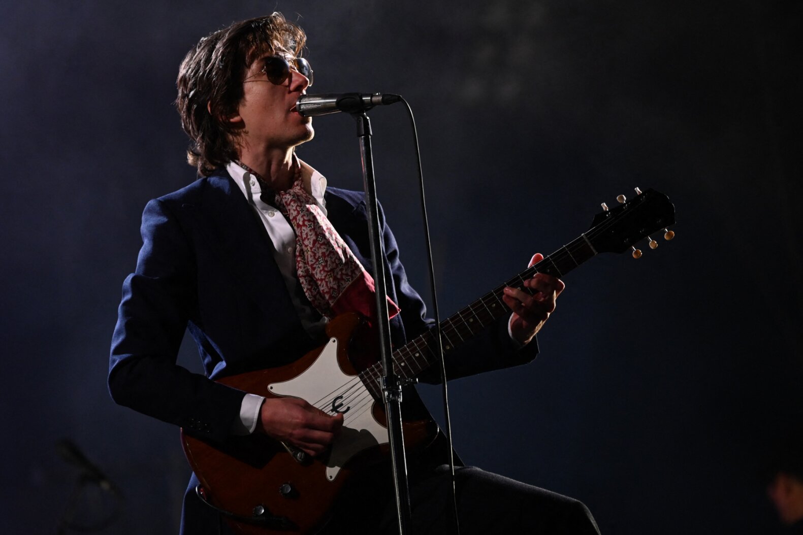 Arctic Monkeys Get the Face On With First Full ‘Mardy Bum’ Performance in Over 10 Years