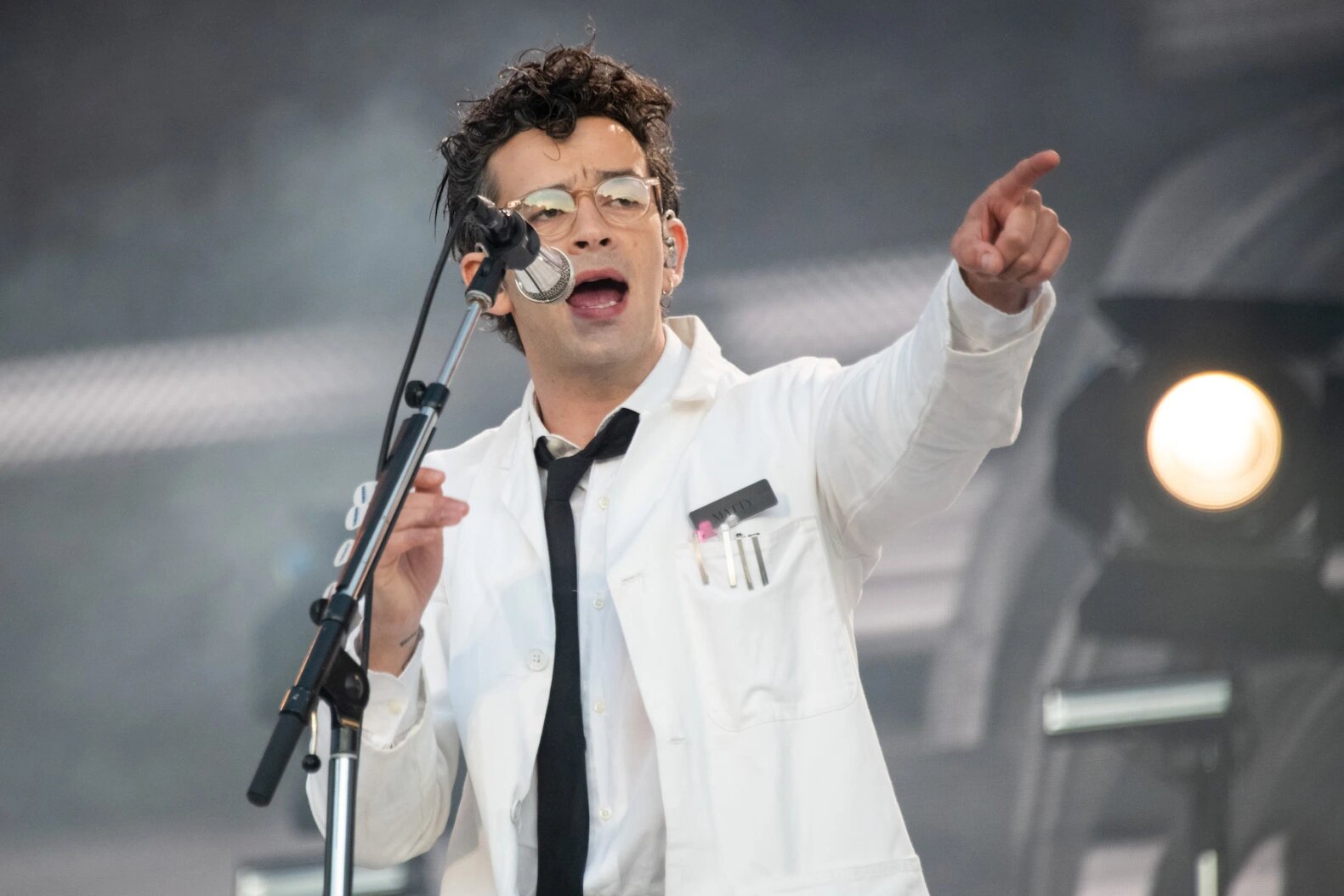 ‘Is It a Bit?’ Matty Healy Seemingly Teases Fans Over Taylor Swift Dating Rumors