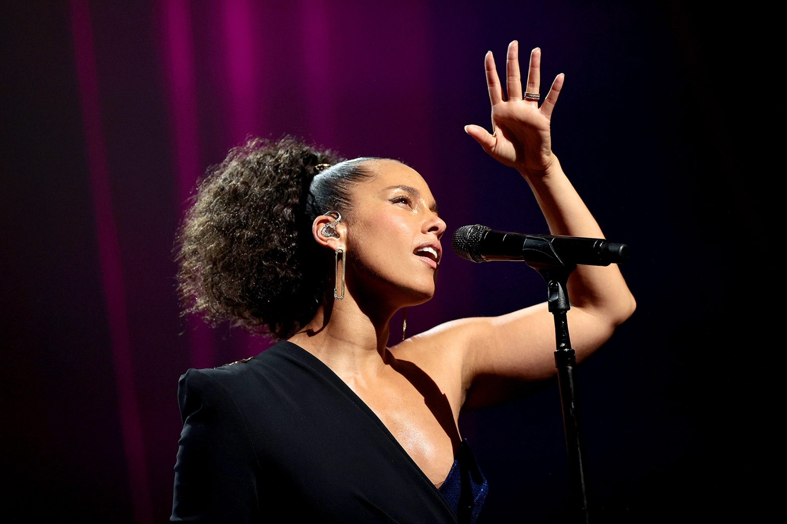 Alicia Keys Announces Opening of Musical Loosely Based on Her Life ...