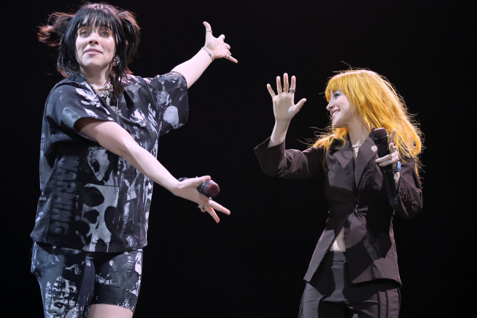 See Billie Eilish Join Paramore for ‘All I Wanted’ at Los Angeles Gig