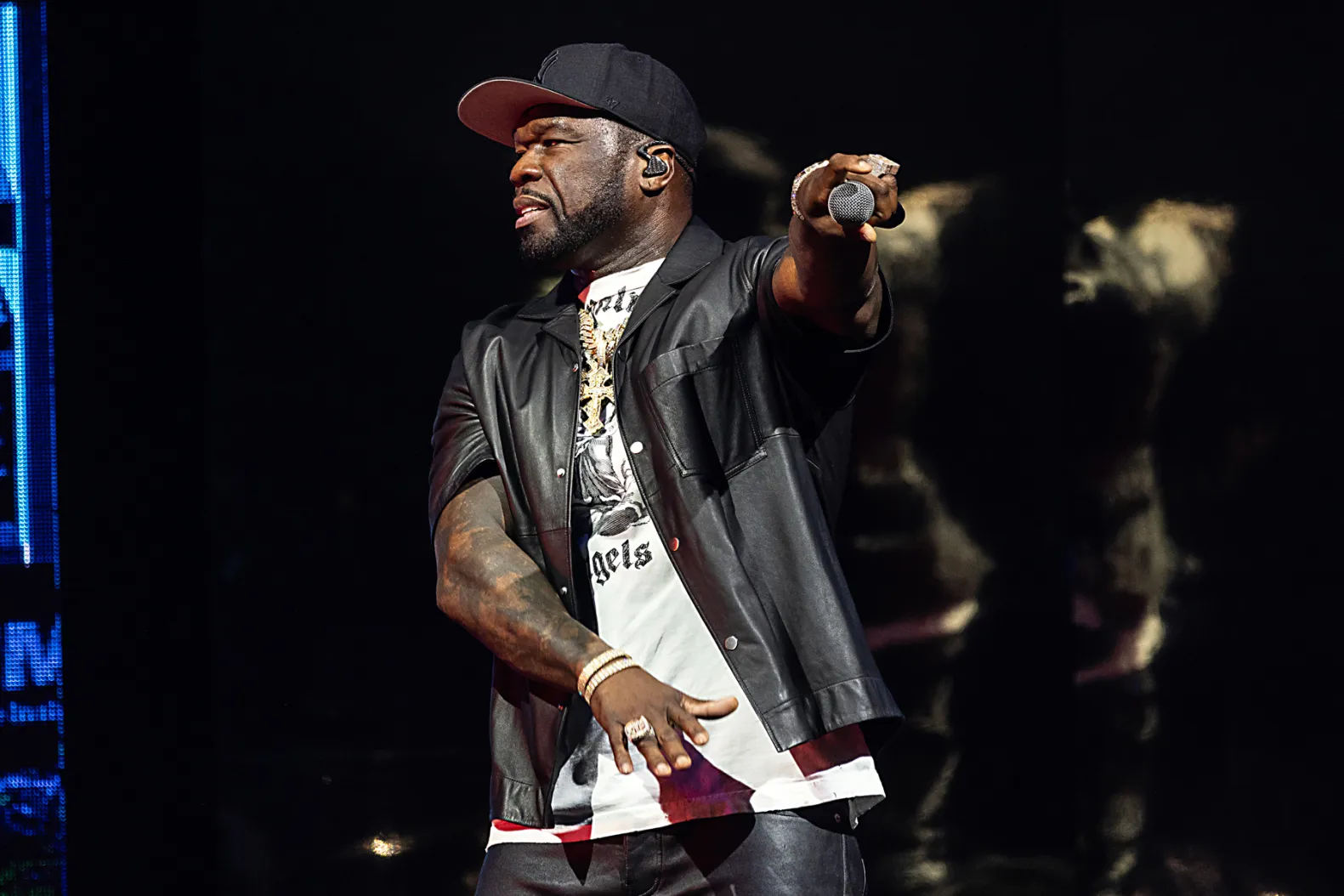 50 Cent Accidentally Strikes Woman With Microphone at Los Angeles Concert