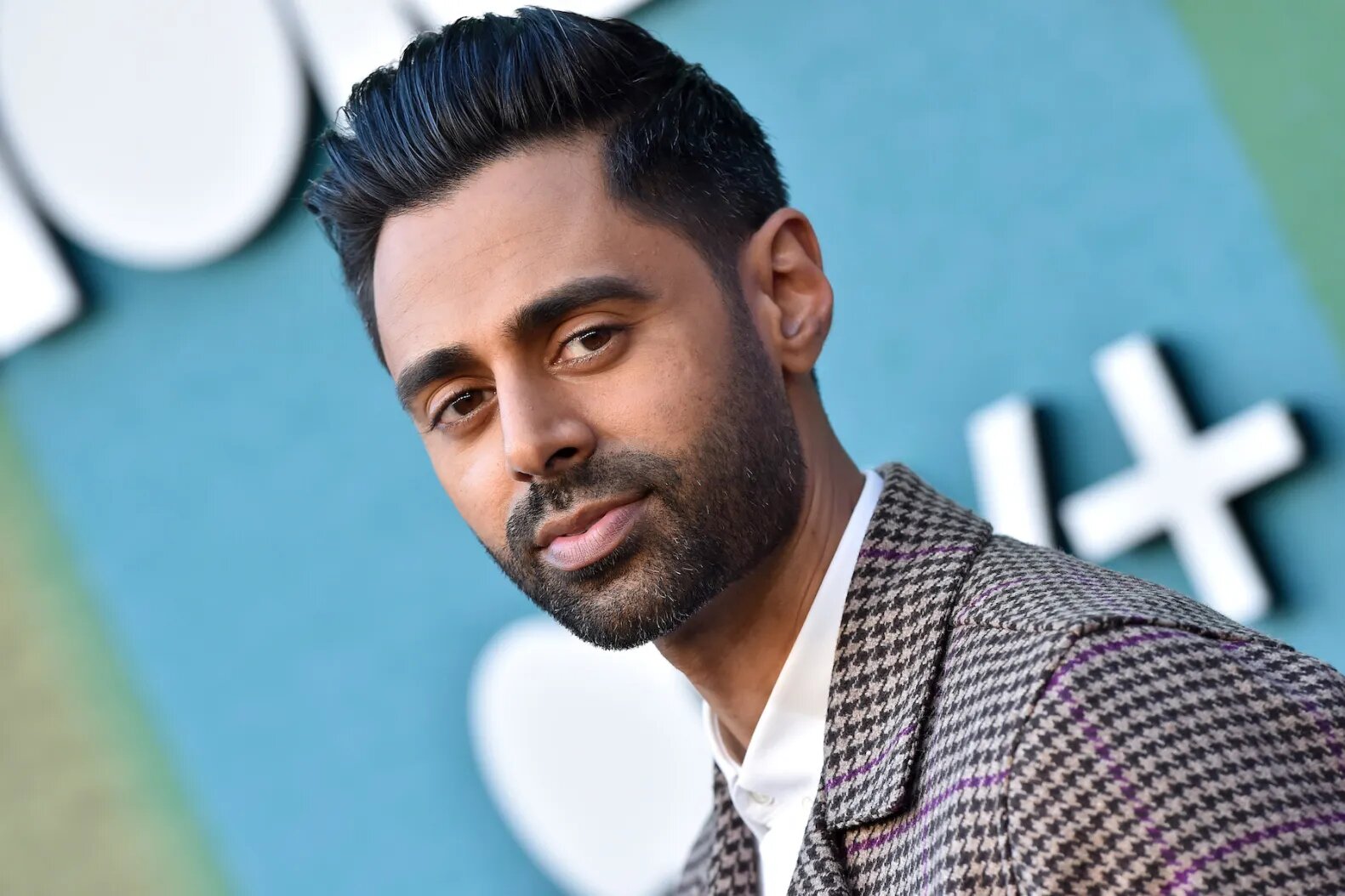 Hasan Minhaj Still ‘One of Three’ Finalists to Host ‘Daily Show’ After Bombshell New Yorker Story