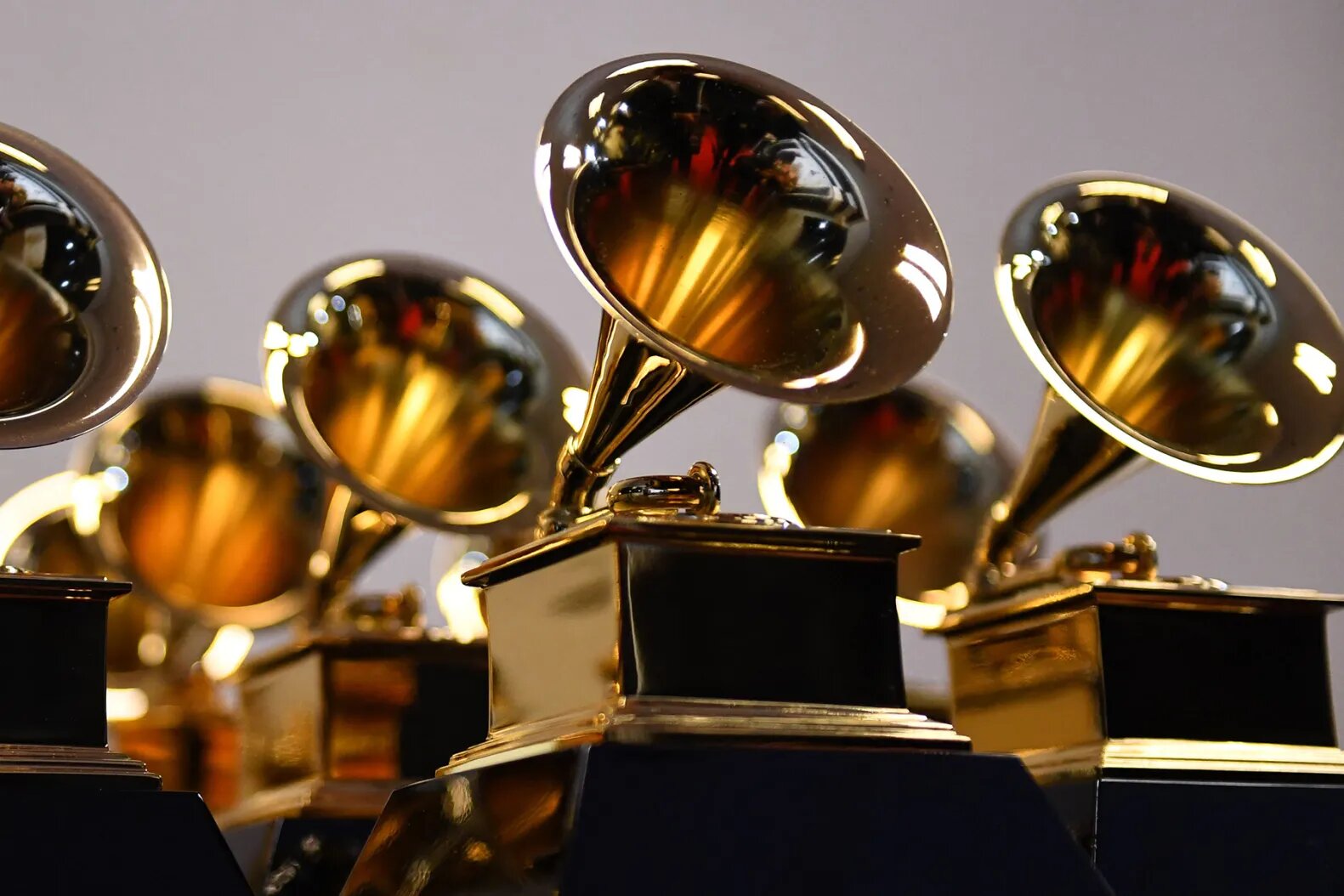 Grammys Intelligently Ban Artificial Intelligence From Awards Eligibility