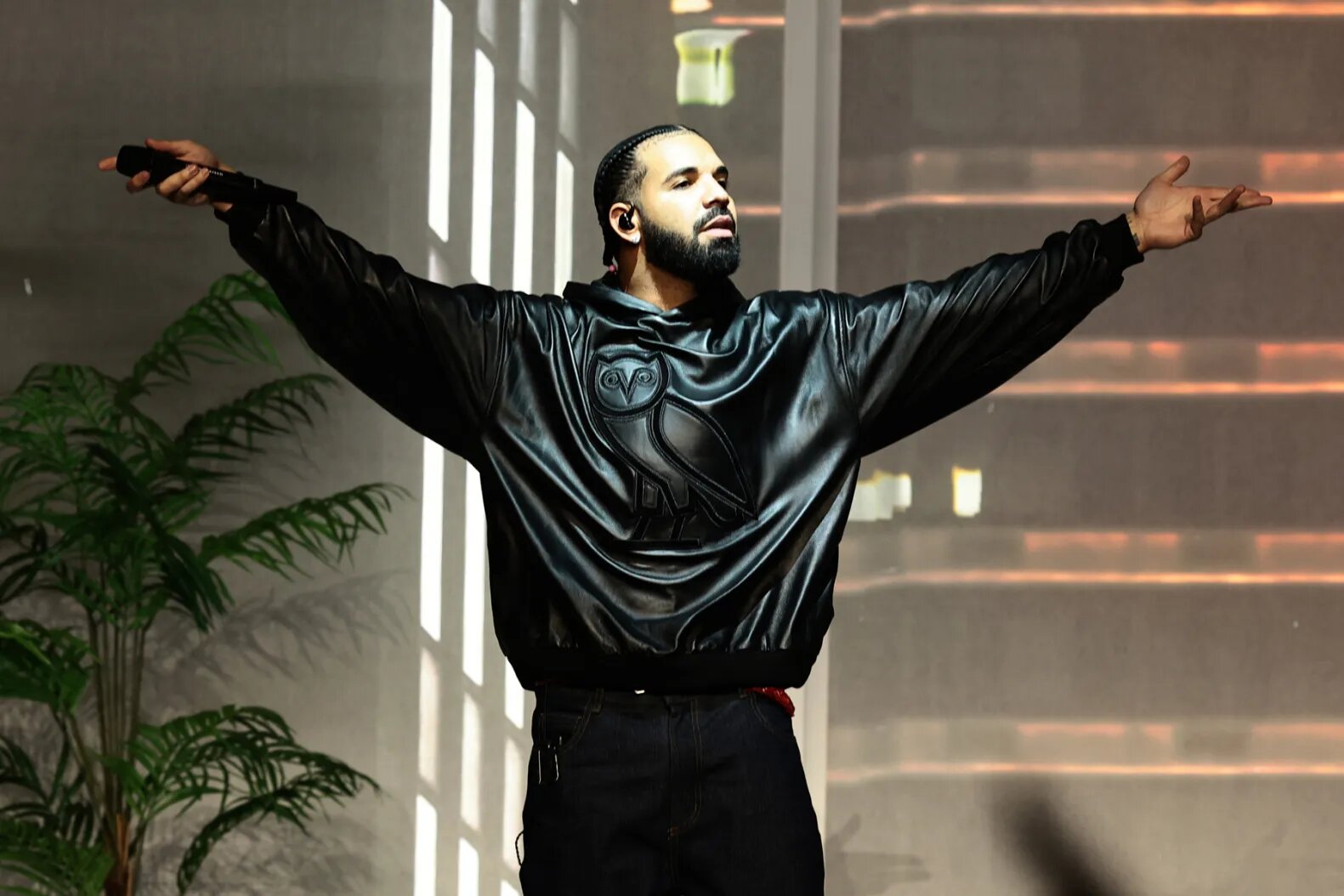 Drake Sounds A Little Tired of Being Drake On ‘For All the Dogs’