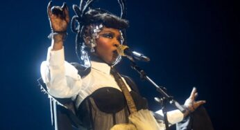 Lauryn Hill Tells Audience They’re ‘Lucky’ She Even Showed Up to Concert She Agreed to Play