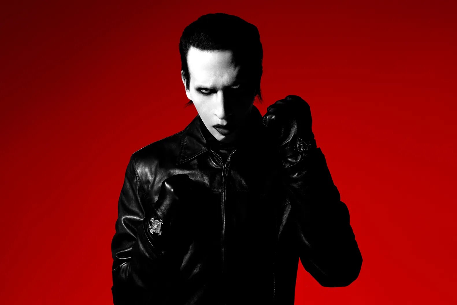 Marilyn Manson Signs New Record Deal, Teases First Music Since Sexual Assault Allegations