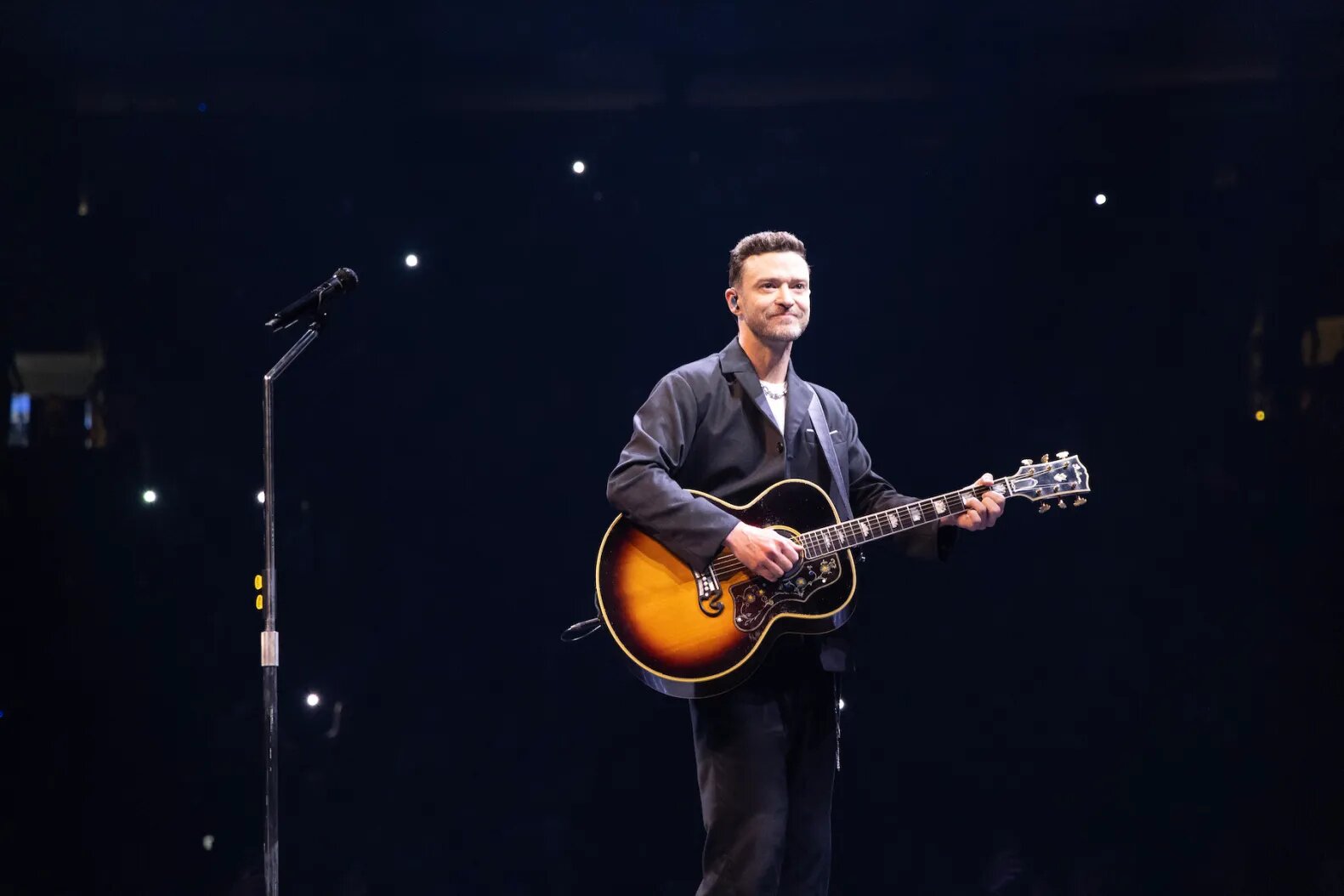 Justin Timberlake performs on stage during his The Forget Tomorrow World Tour at Rogers Arena