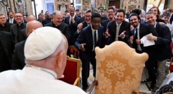 Pope Hosts Chris Rock, Fallon, Colbert And 100 More Comedians at the Vatican