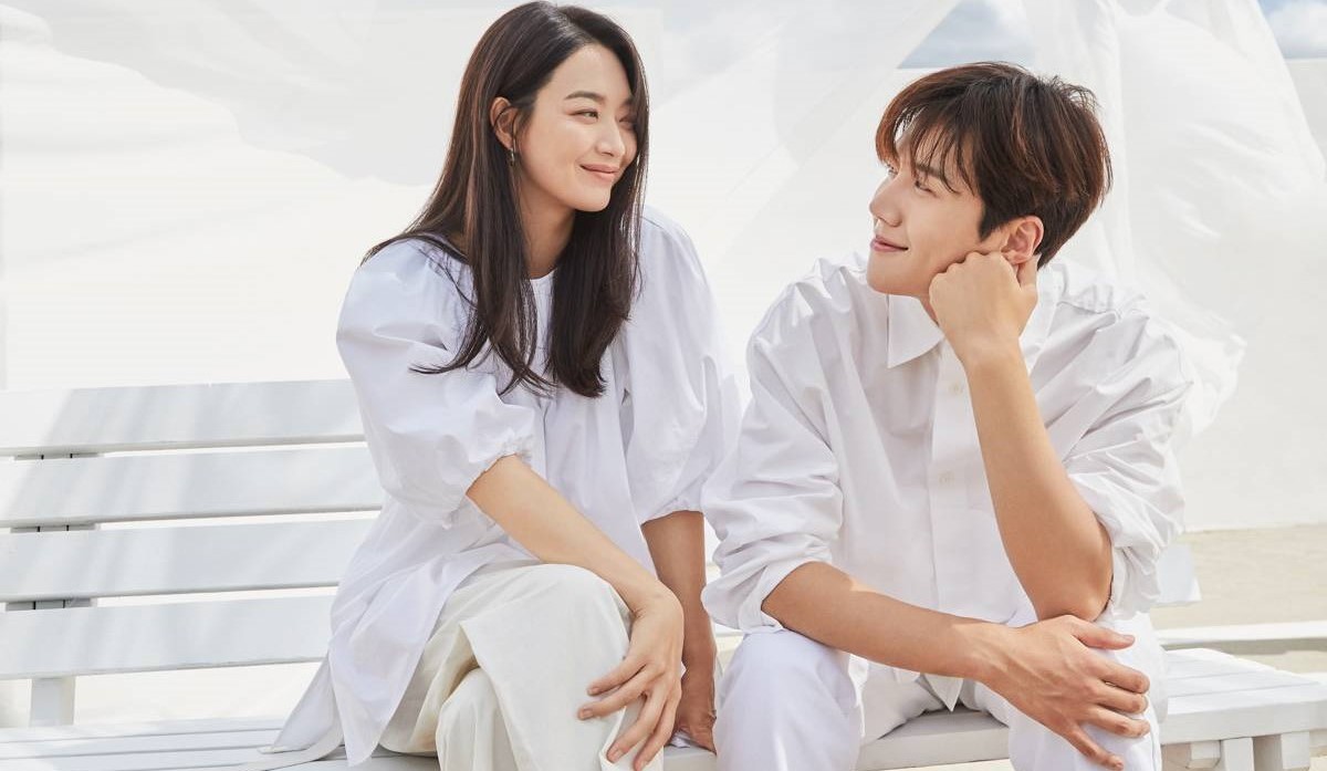 Shin Min-a and Kim Seon-ho for 'Hometown Cha-Cha-Cha'