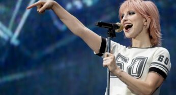 Hayley Williams Is Glad Paramore Doesn’t Have to Deal With ‘Lame’ Pop Girl Stan Wars