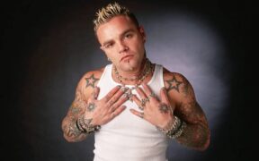 Frontman Shifty Shellshock of the group Crazy Town