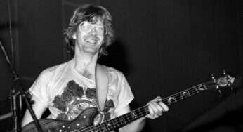 Phil Lesh, Grateful Dead Co-Founder and Bassist, Dead at 84