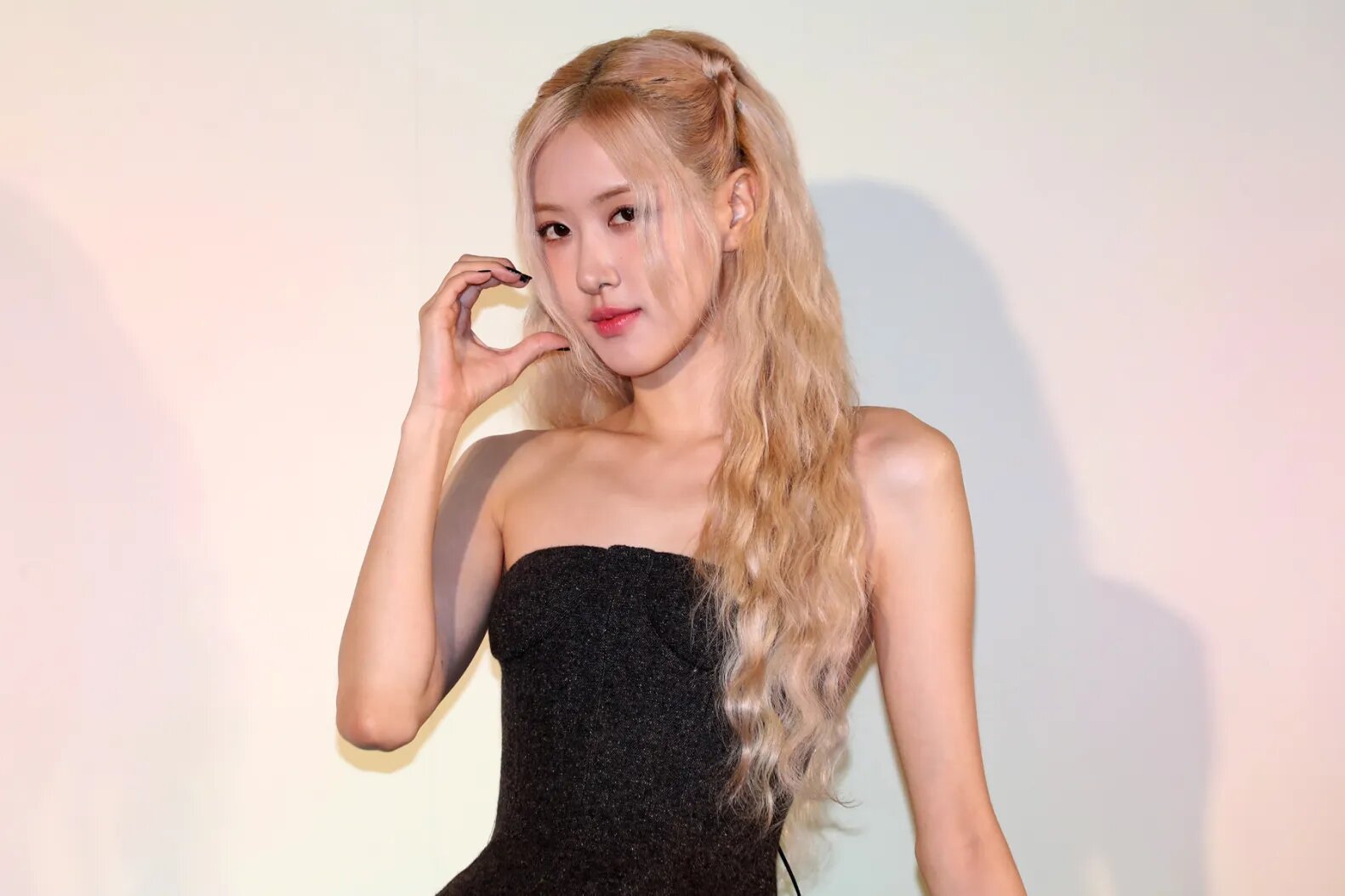 Rimowa brand ambassador, Rosé of girl group BLACKPINK is seen at the RIMOWA 'Mint & Papaya' collection launch photocall in Seoul, South Korea