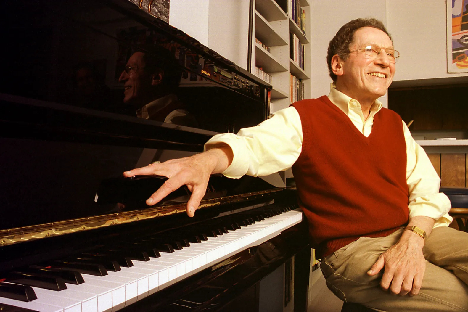 Tom Lehrer, Influential Song Satirist With a Cult Following, Dead at 97
