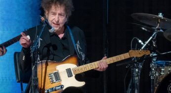 Hear Bob Dylan Perform a Traditional Folk Ballad for the First Time in 34 Years