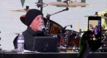 Billy Joel Performs for First Time Since Brain Disorder Diagnosis