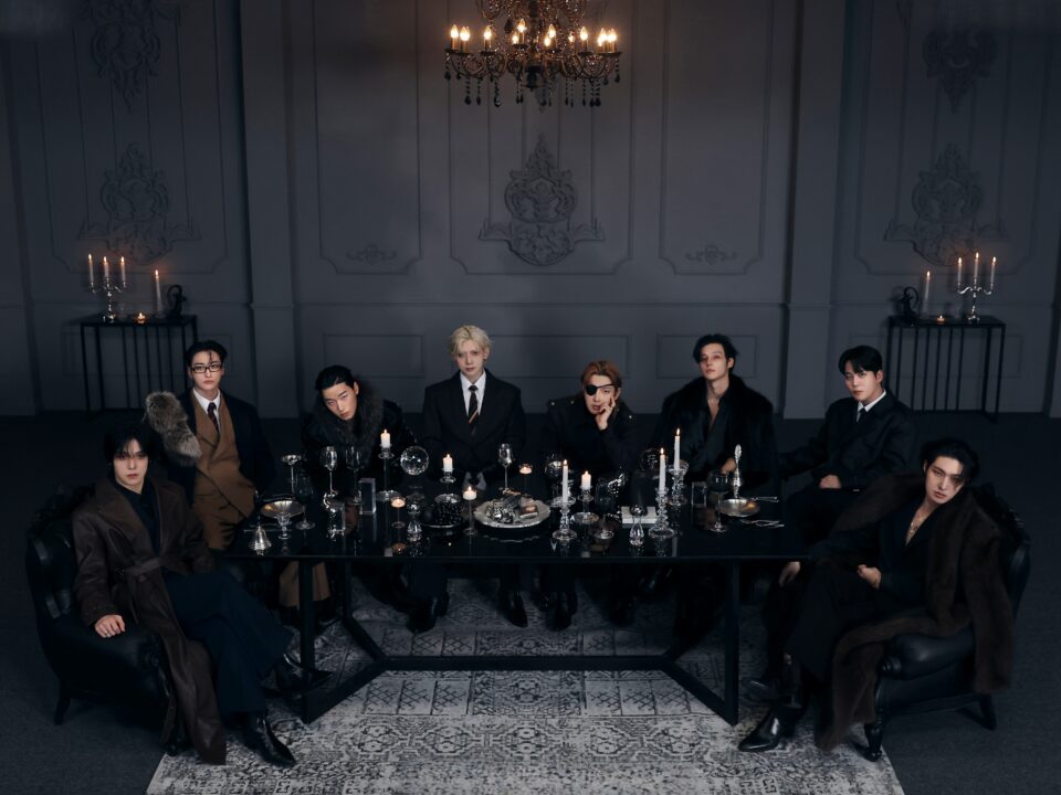 अतीज़. 'गोल्डन ऑवर: पार्ट.4' के लिए कॉन्सेप्ट फोटो